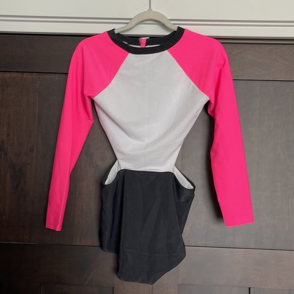 Beach Riot Bethany Rash Guard Swimsuit in Black Pink Colorblock size Large - Picture 14 of 14